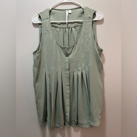 Lauren Conrad Dressy Tank Top - Picture 1 of 4